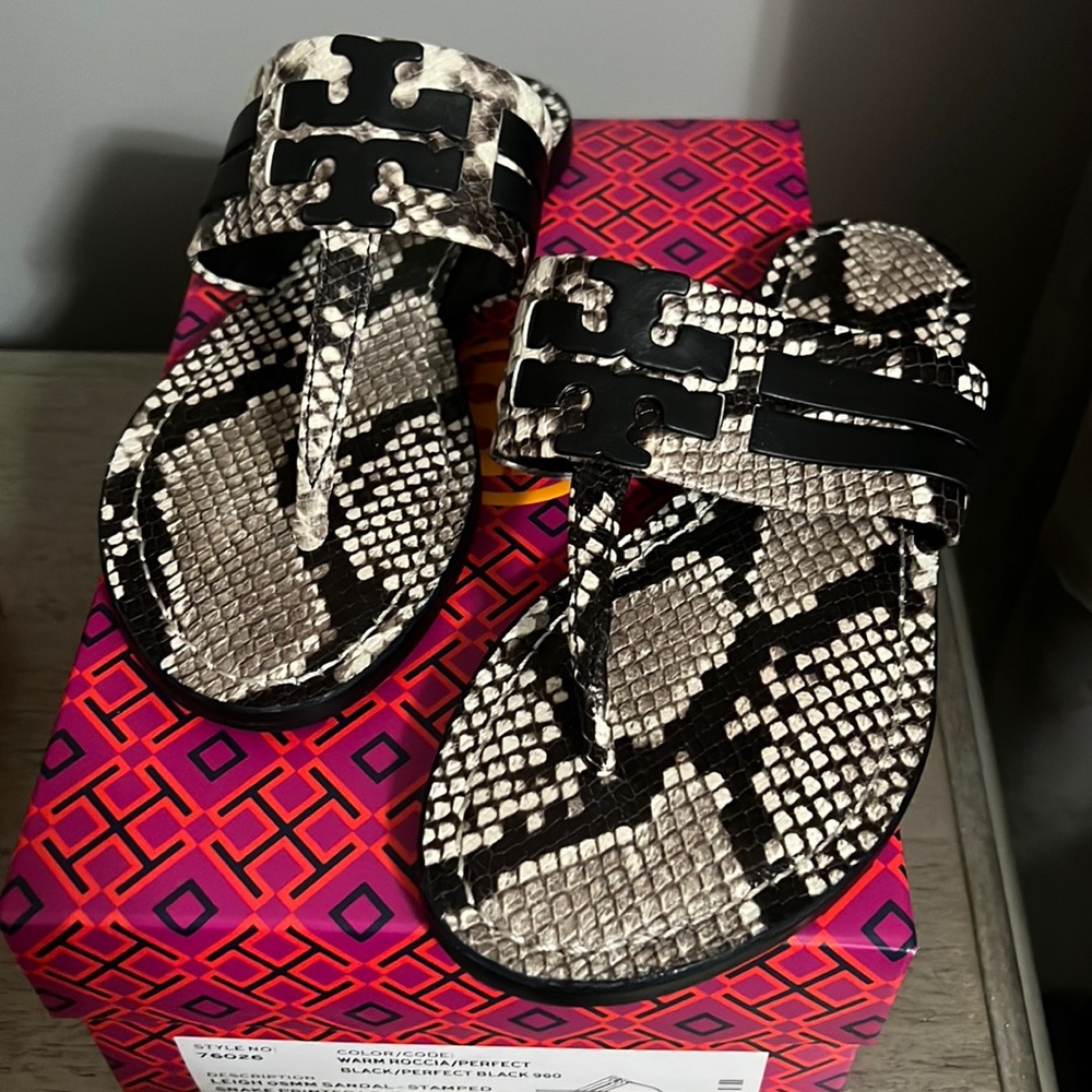 Tory snake printed sandal perfect condition.